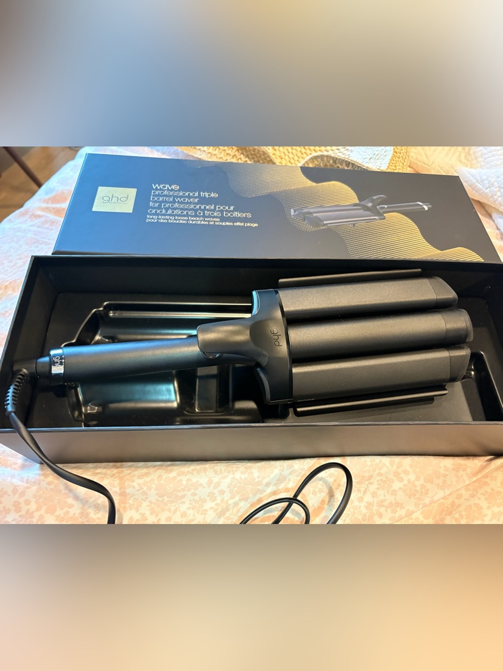 ghd Black & Gold Triple Barrel Wave Styler new open box - Picture 6 of 7
